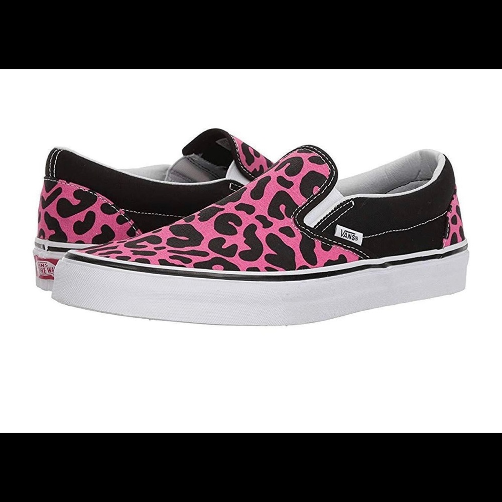 NEVER WORN. Pink and black women’s 7 1/2 vans.
